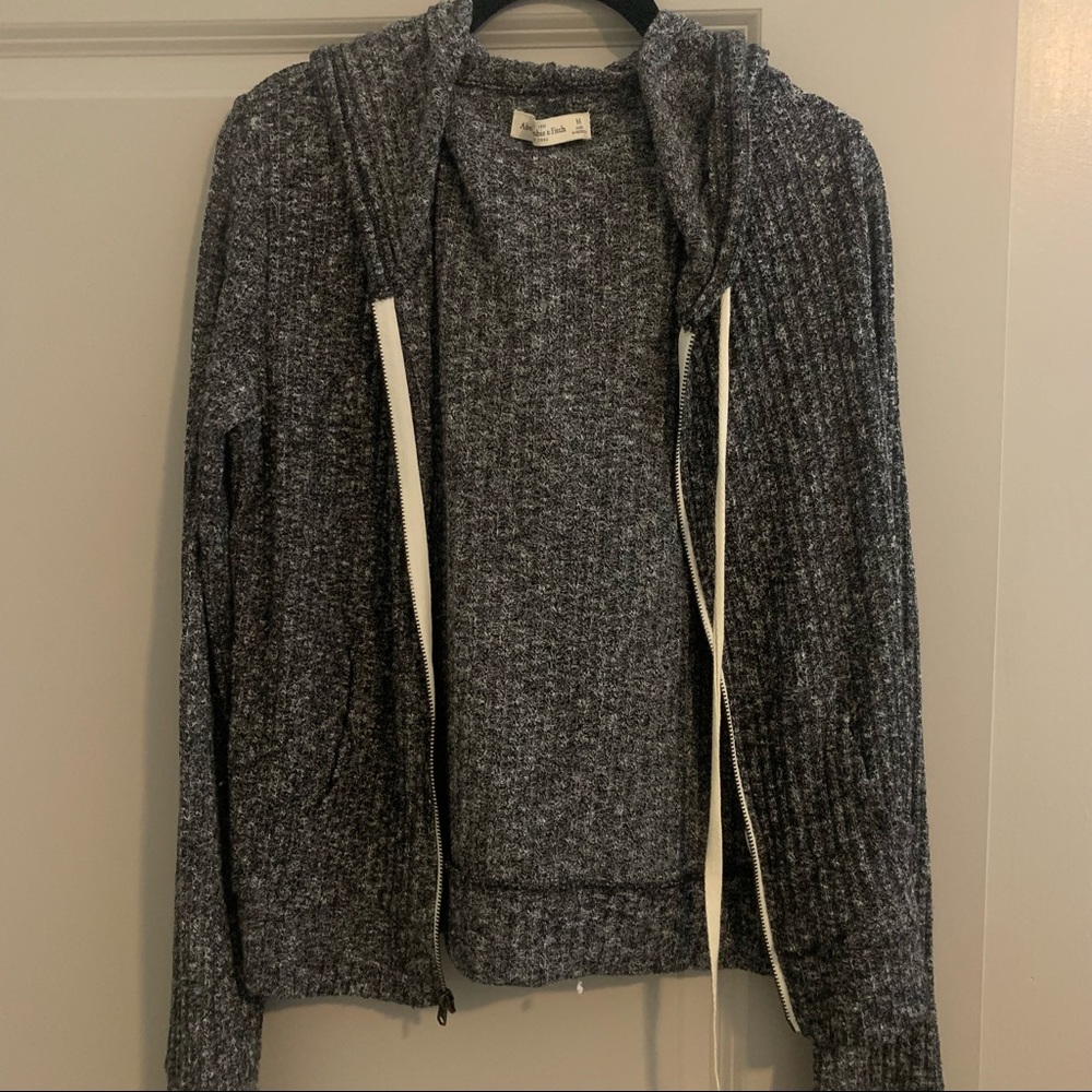 Abercrombie & Fitch Gray Ribbed Knit Zip-up Sweater